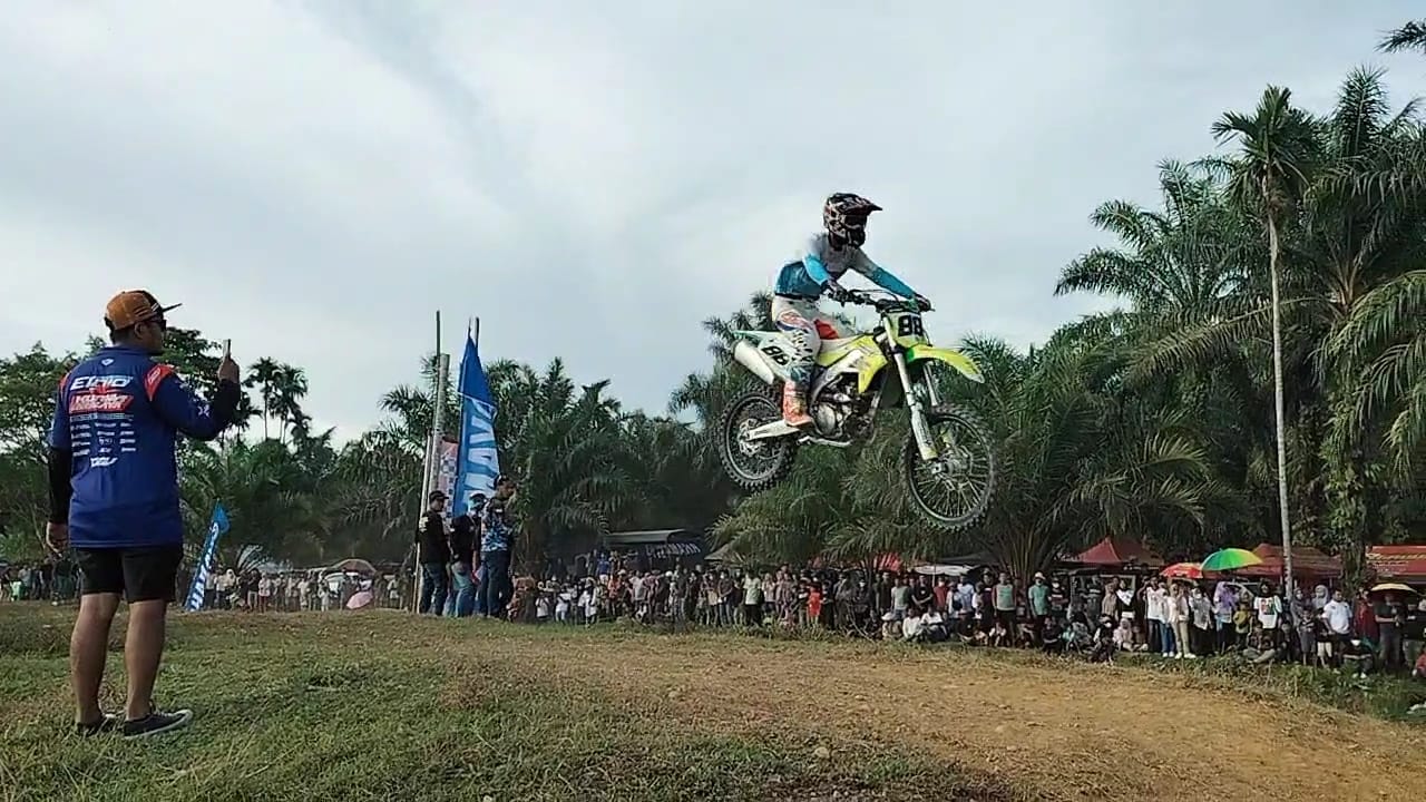 Bos Adam Depok Juara Umum Grastrack Hari Bhakti Adhyaksa