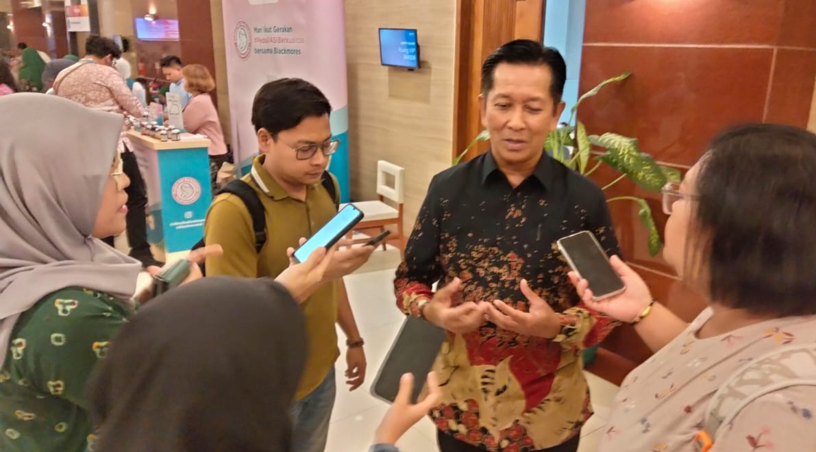 Bidan Keren Bermedsos Edukasi Pencegahan Stunting Indonesia