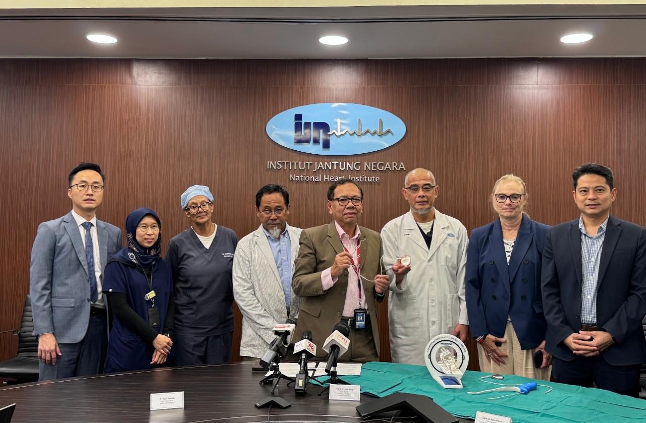 IJN Perkenalkan Defibrilator Ekstravaskular Untuk Pengobatan Ritme Jantung Abnormal