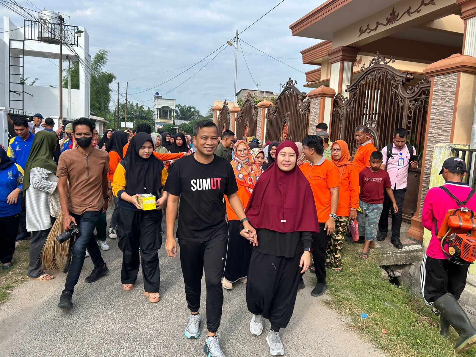 Seribuan Masyarakat Gotong Royong Bersama Pj Wali Kota Tebingtinggi