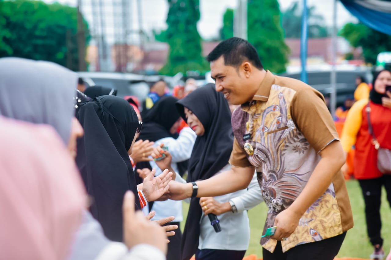 Kebahagiaan Lansia Diwujudkan Bersama