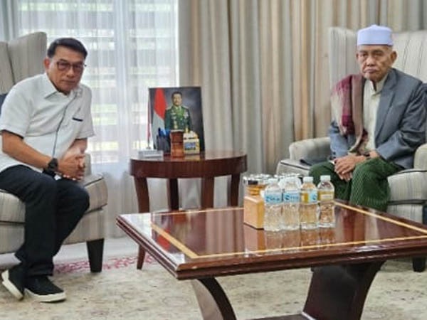 Safari Dakwah Abuya Syech Amran Wali Al Khalidy Hingga Bertemu KSP Moeldoko