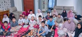Putra Mahkota, Pengusaha Muda Yang Sangat Peduli Terhadap Anak Yatim