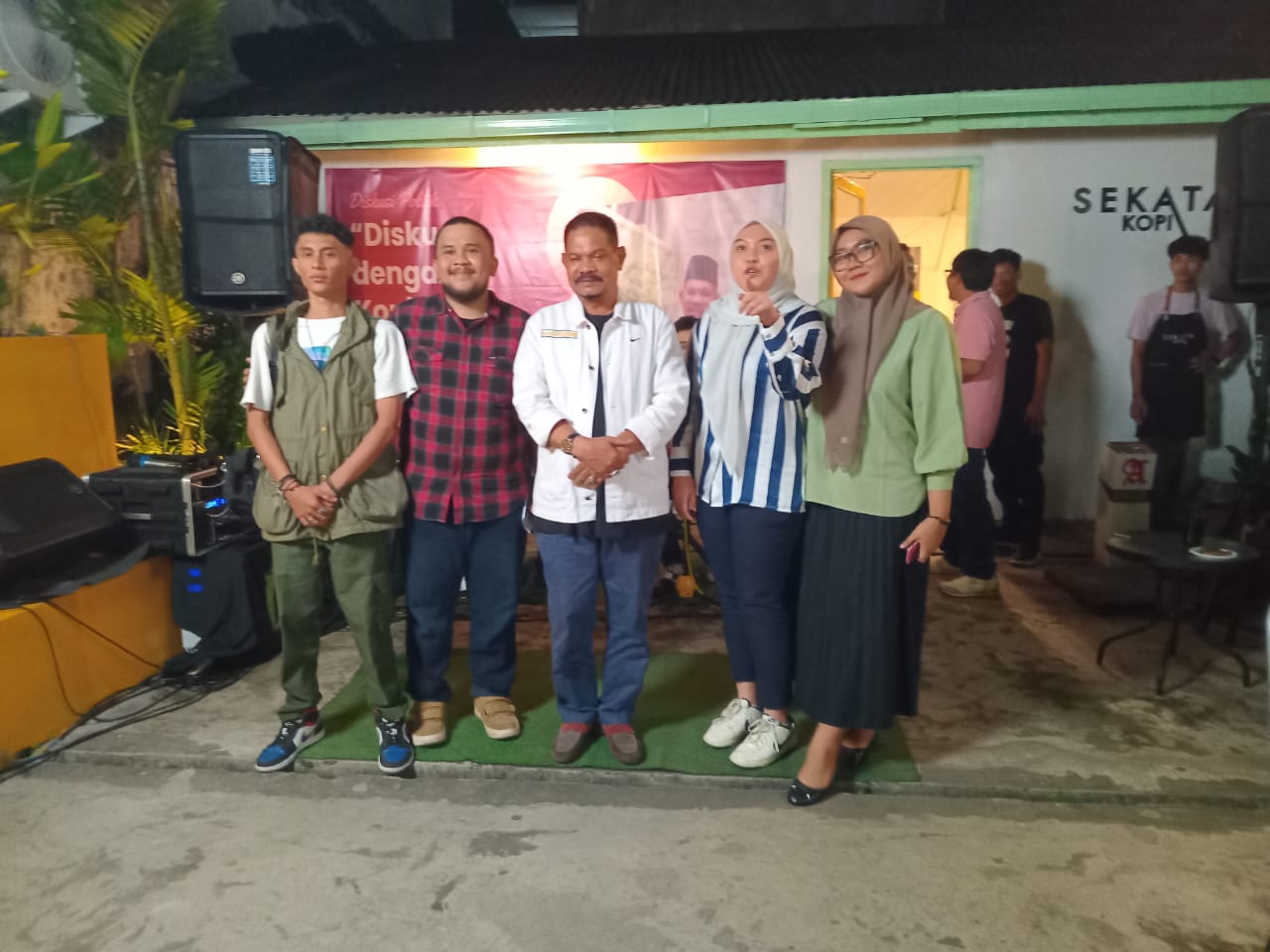 Diskusi Dan Ngopi Bareng Anak Muda: Rahudman Harahap Bicara Ekonomi Kreatif, Lapangan Kerja, Dan Keamanan