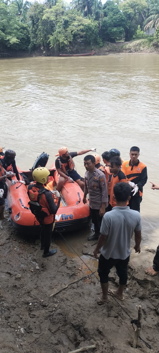 Tim Gabungan Temukan Dua Jasad Korban Hanyut Di Sungai Barumun