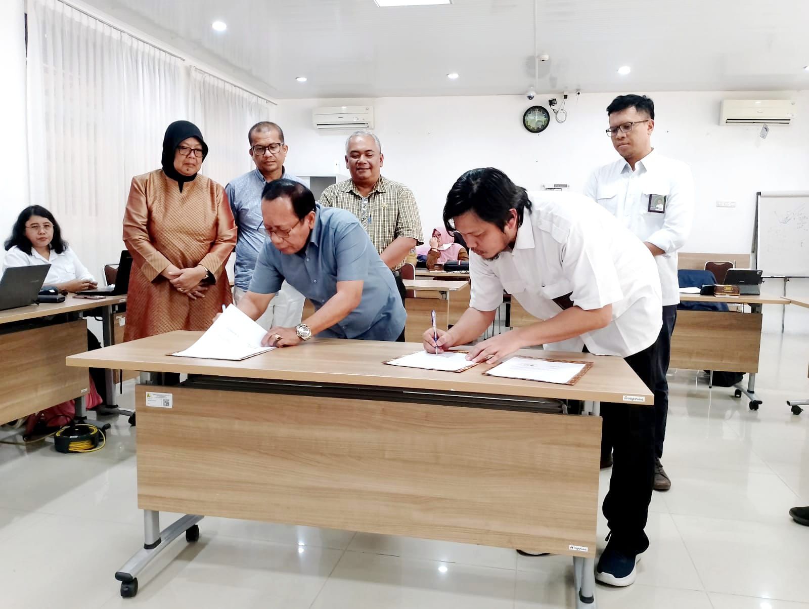 dr Irwansyah Hadiri Teken Kontrak Pembangunan Gedung RSKP Di BPPW Sumut