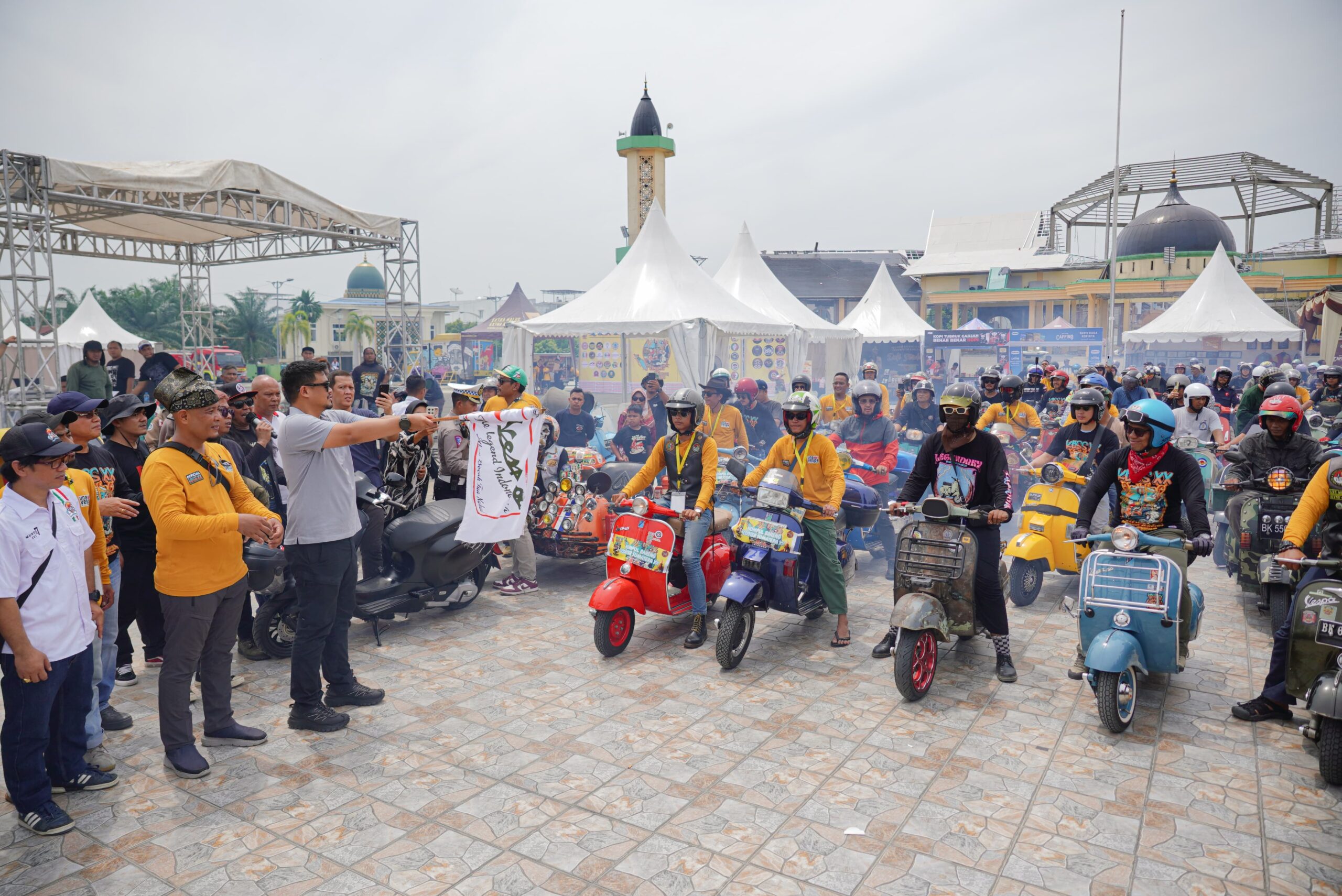 Bobby Nasution Ingin Rasa Solidaritas Dan Kekeluargaan Anak-Anak Vespa Tertanam Di Masyarakat