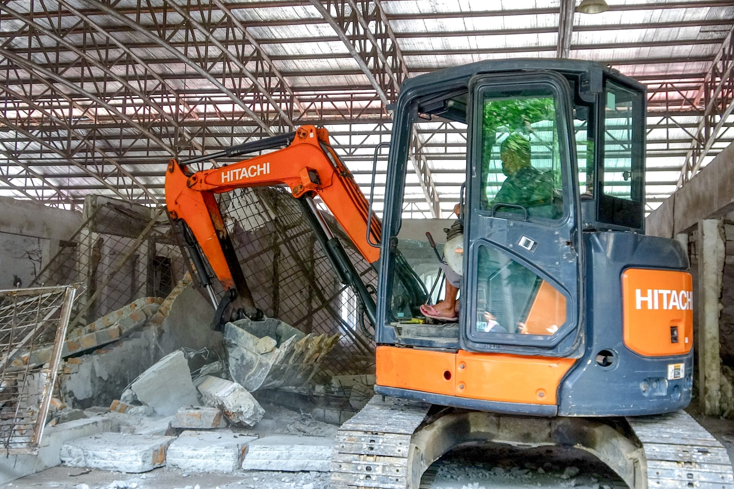 Tingkatkan Perekonomian, Kios Sub Grosir Pasar Induk Lau Cih Direnovasi