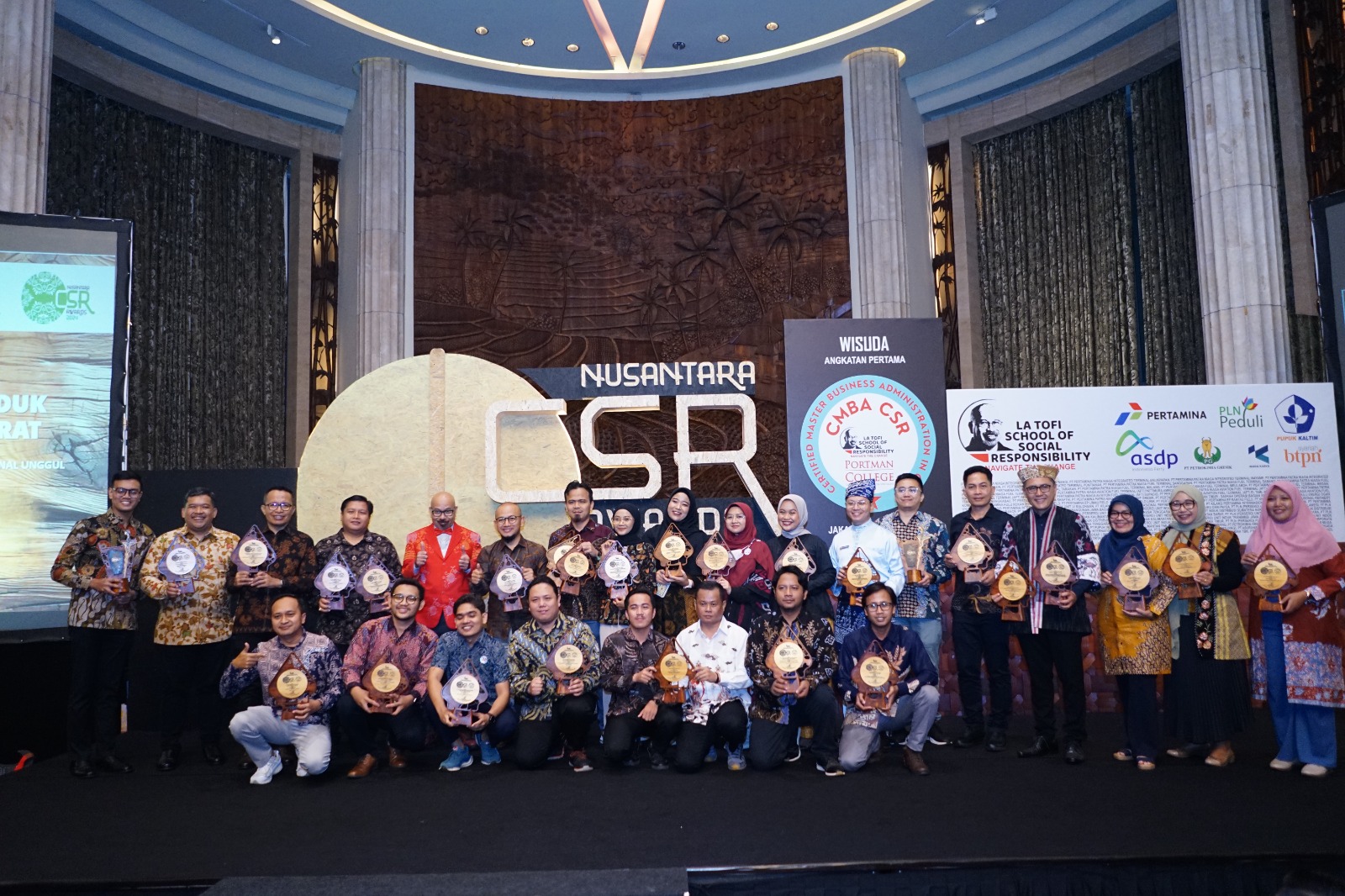 Pertamina PNR Sumbagut Raih 9 Platinum Elit Nusantara CSR Award 2024
