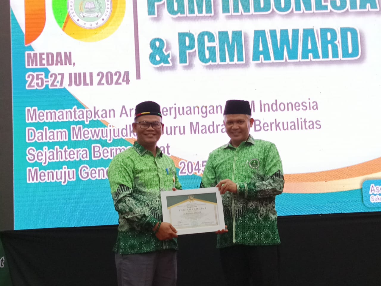Musriaparto Terima PGM Award 2024