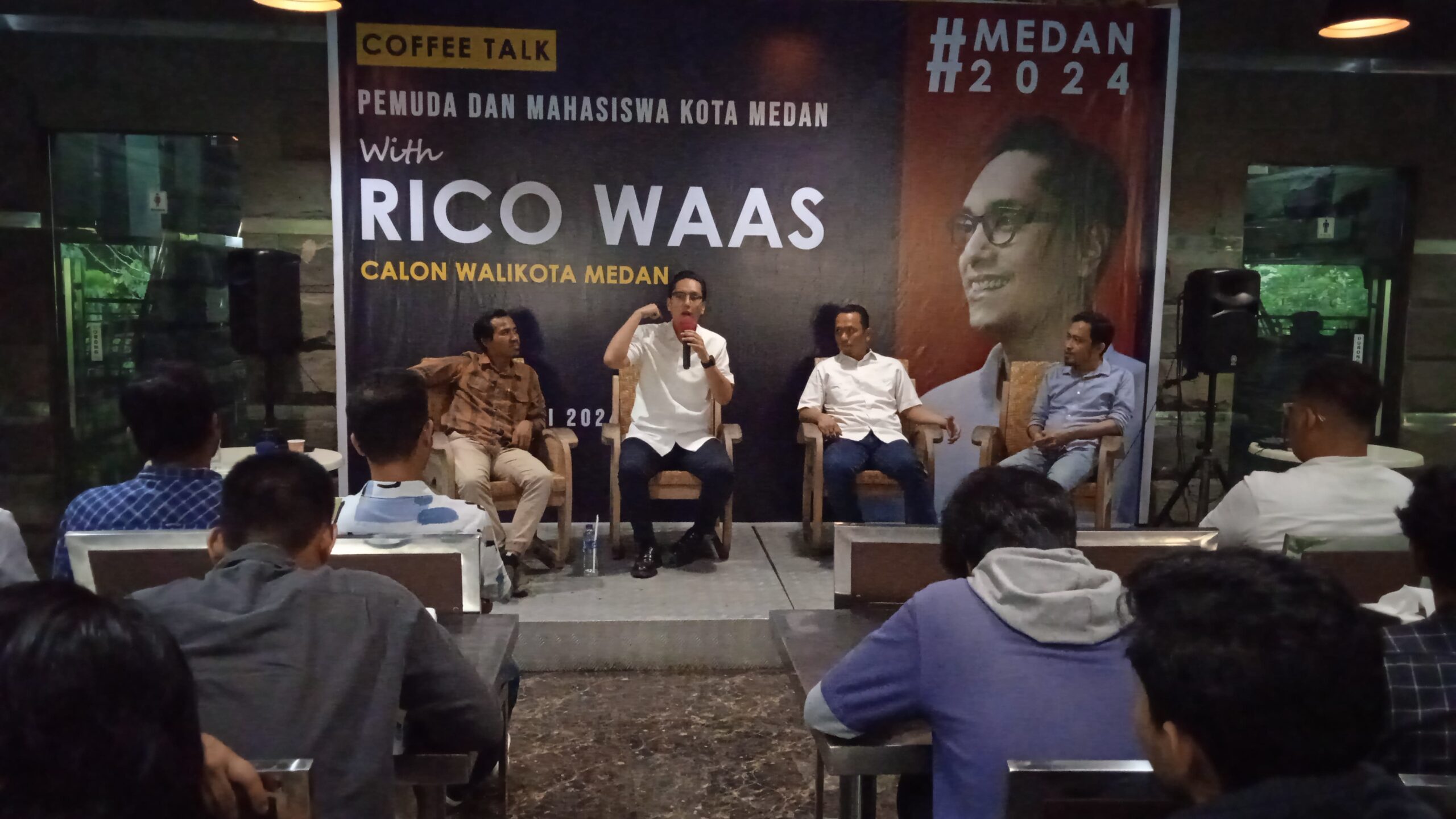 Diskusi Bersama Mahasiswa, Rico Waas: Generasi Muda Harus Jadi Partner Pembangunan
