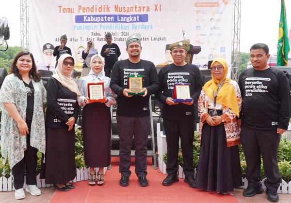 TPN XI Di Stabat, Pj. Bupati Sebut Kehadiran Bobby Memotivasi Guru-guru Langkat