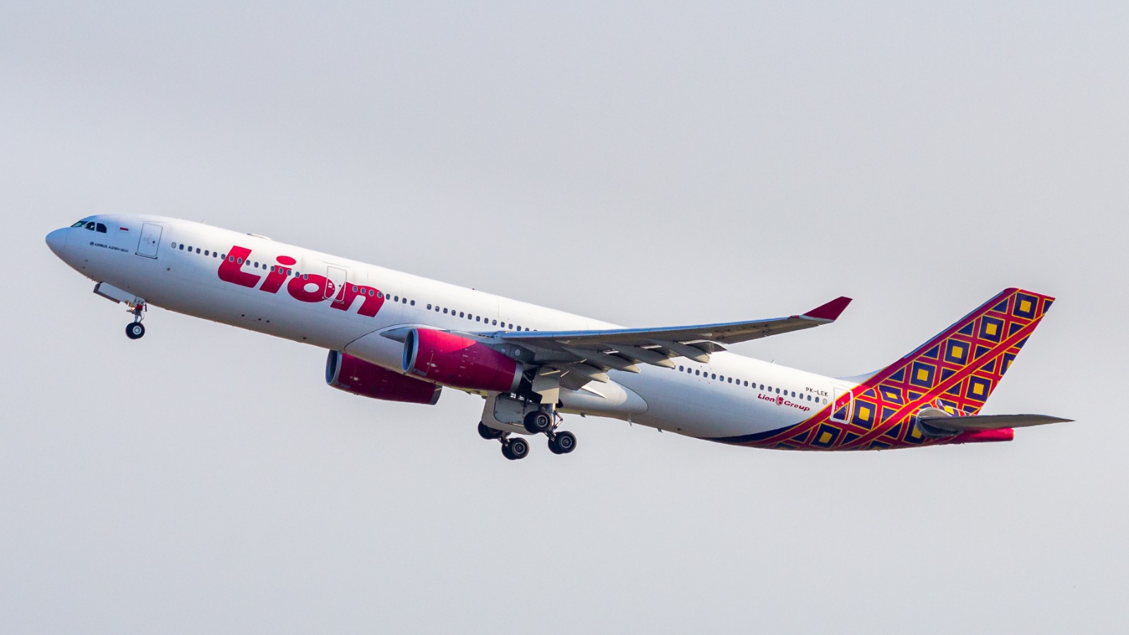 Lion Air Buka Penerbangan Non-Stop Umrah Kualanamu-Madinah