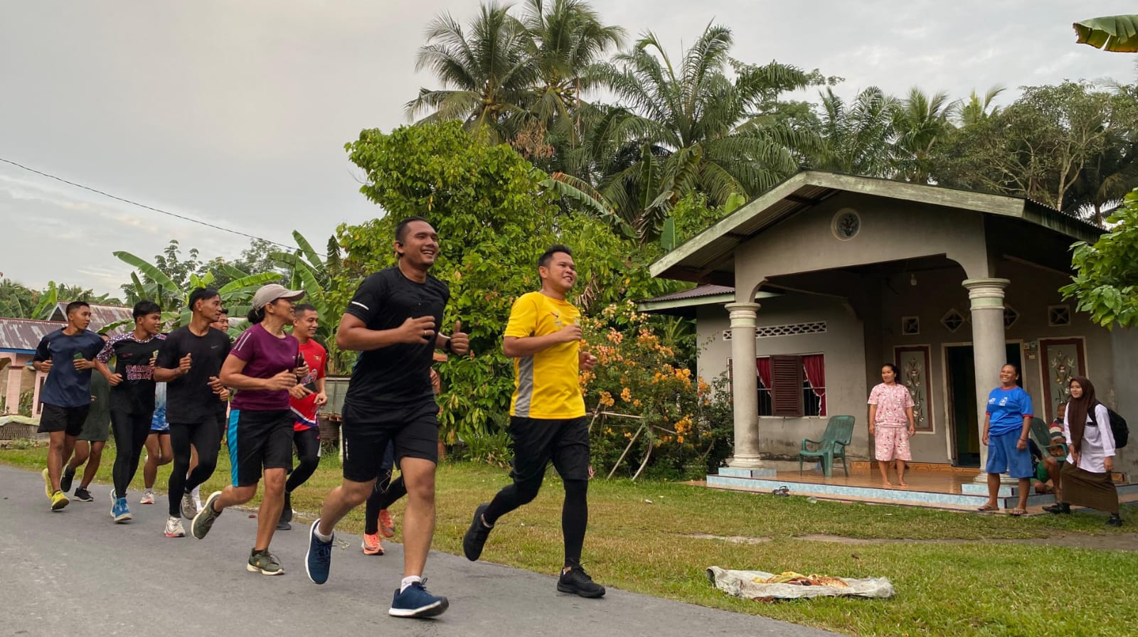 Jogging, Wabup Adlin Tambunan Silaturahim Dan Serap Aspirasi Warga