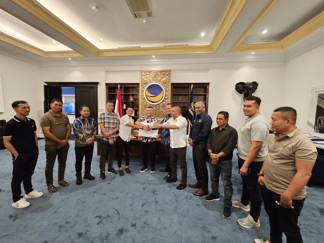 DPP-NasDem Serahkan Rekom Untuk Partai Aceh Usung Ismail A Jalil - Tarmizi Panyang