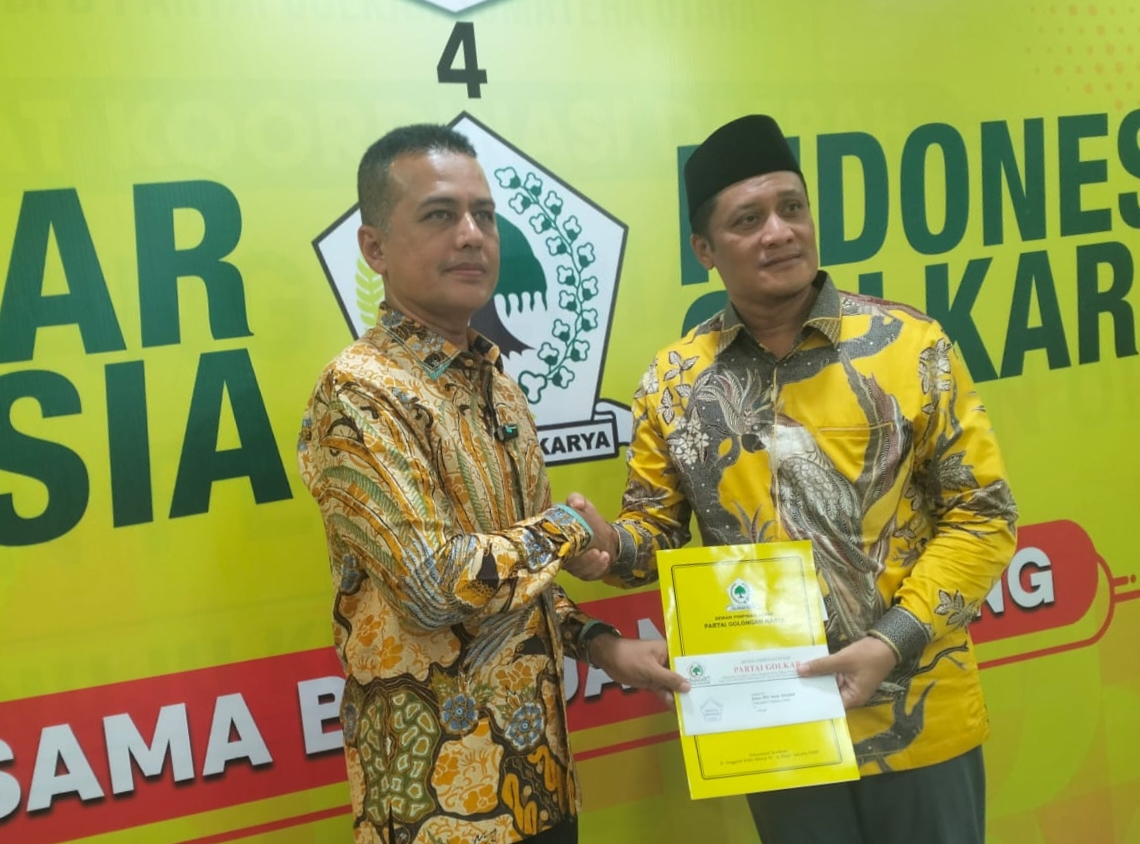 Musa Rajekshah Serahkan Rekom Partai Golkar kepada Pasangan PMA-AFN