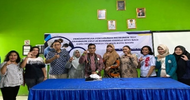Tim Dosen Unimed Melatih Guru MGMP Bahasa Prancis Di Kota Binjai