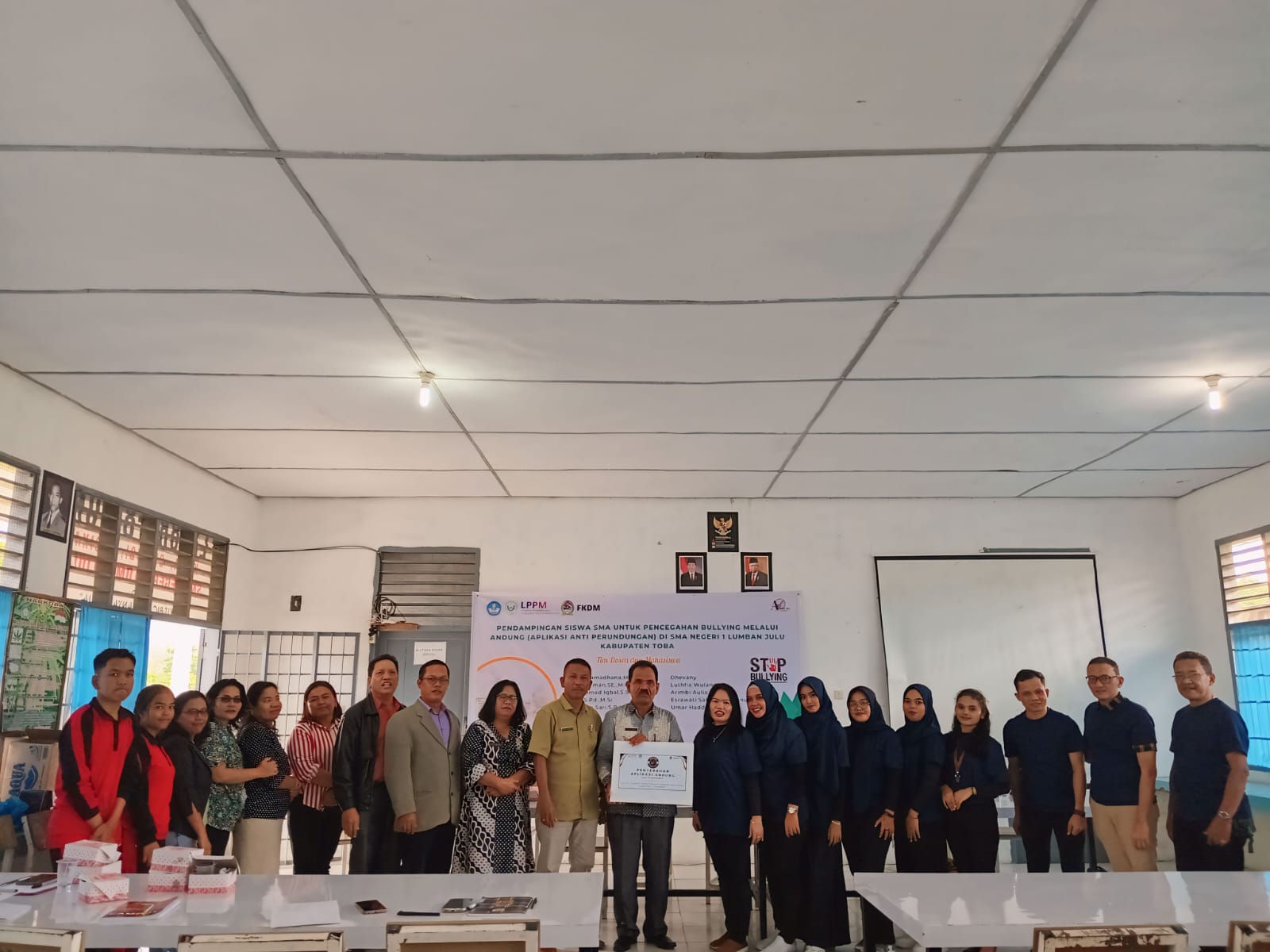 Tim PKM Unimed Dampingi Siswa SMA Cegah Bullying Lewat Aplikasi Andung