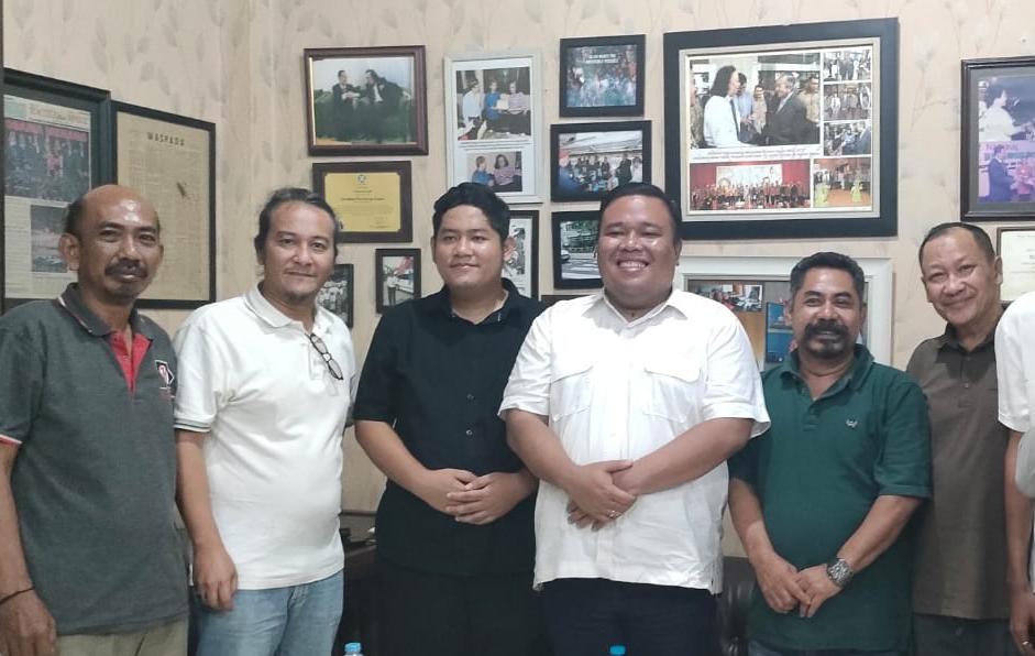 Freddy Lamhot Situmorang: Satu Keluarga Satu Sarjana