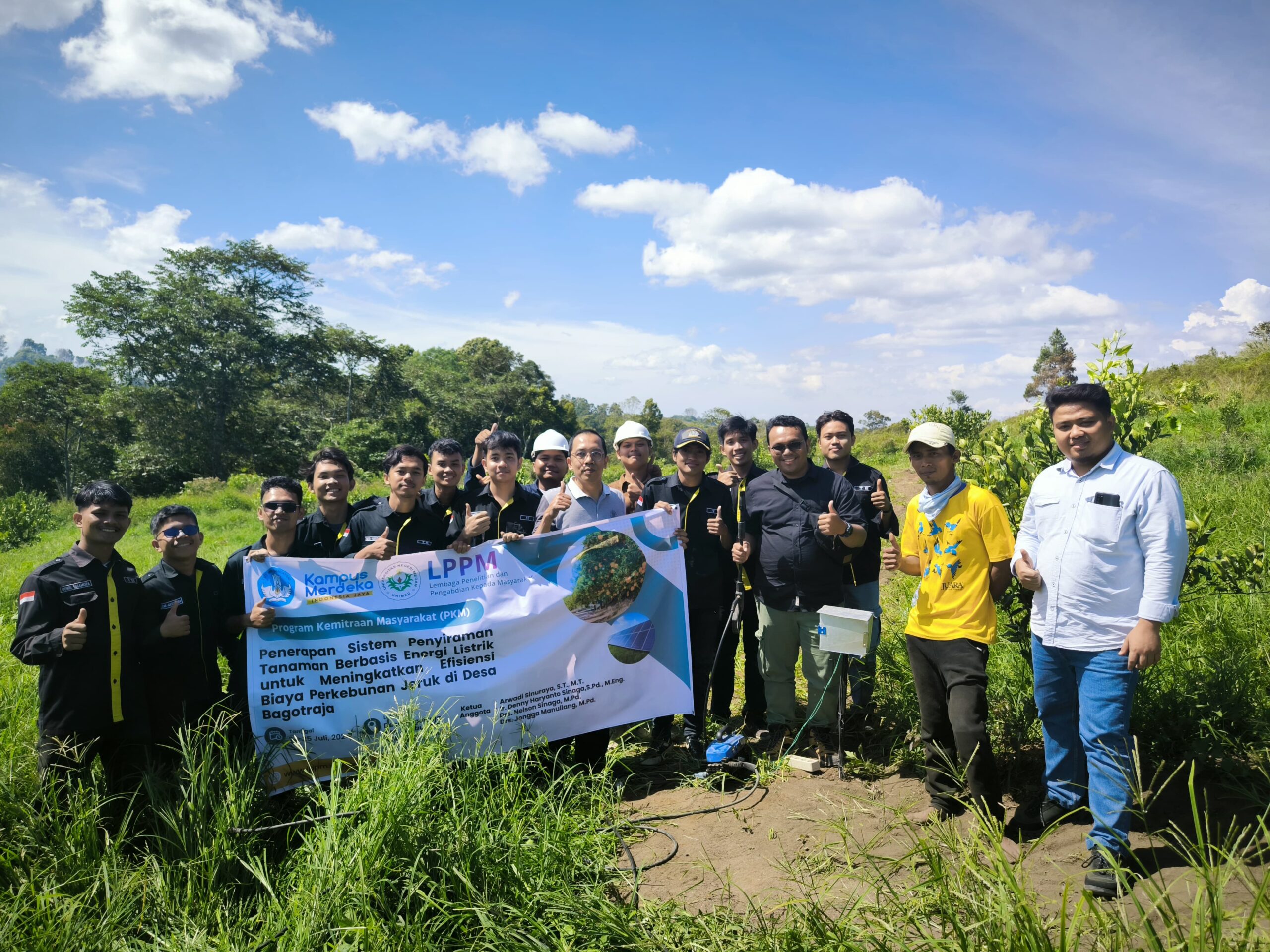 Tim LPPM Unimed Perkenalkan Sistem Penyiraman Tanaman Jeruk Berbasis Energi Listrik