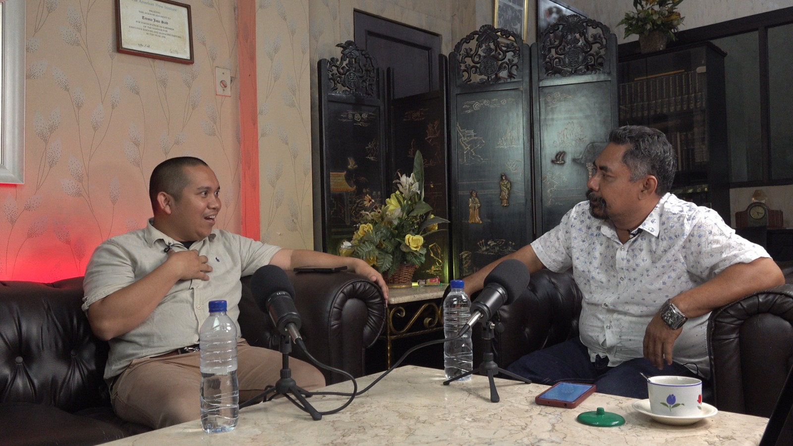 dr Bilmar Menduga Ada Orang Kuat Di Balik Pemecatannya