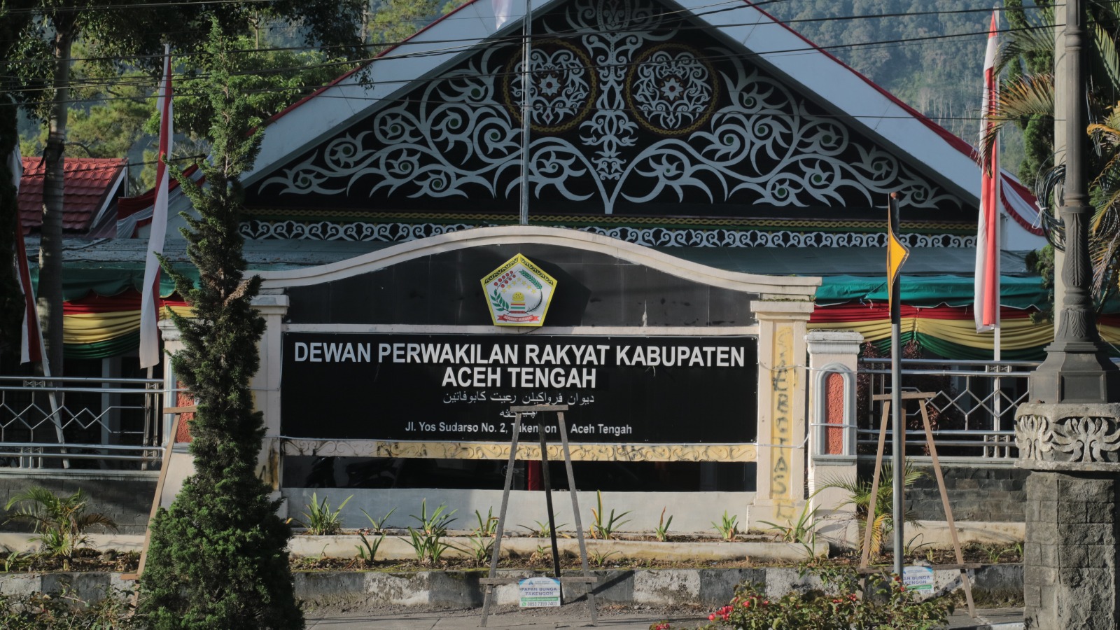 Wartawan Dilarang Masuk Ruangan Pelantikan 30 Anggota DPRK Aceh Tengah