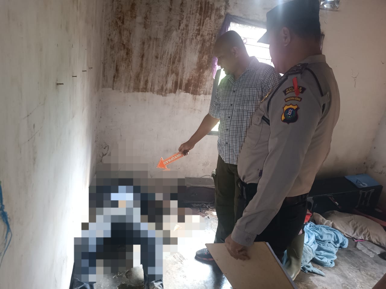 Polsek Perdagangan Evakuasi Temuan Mayat Pria