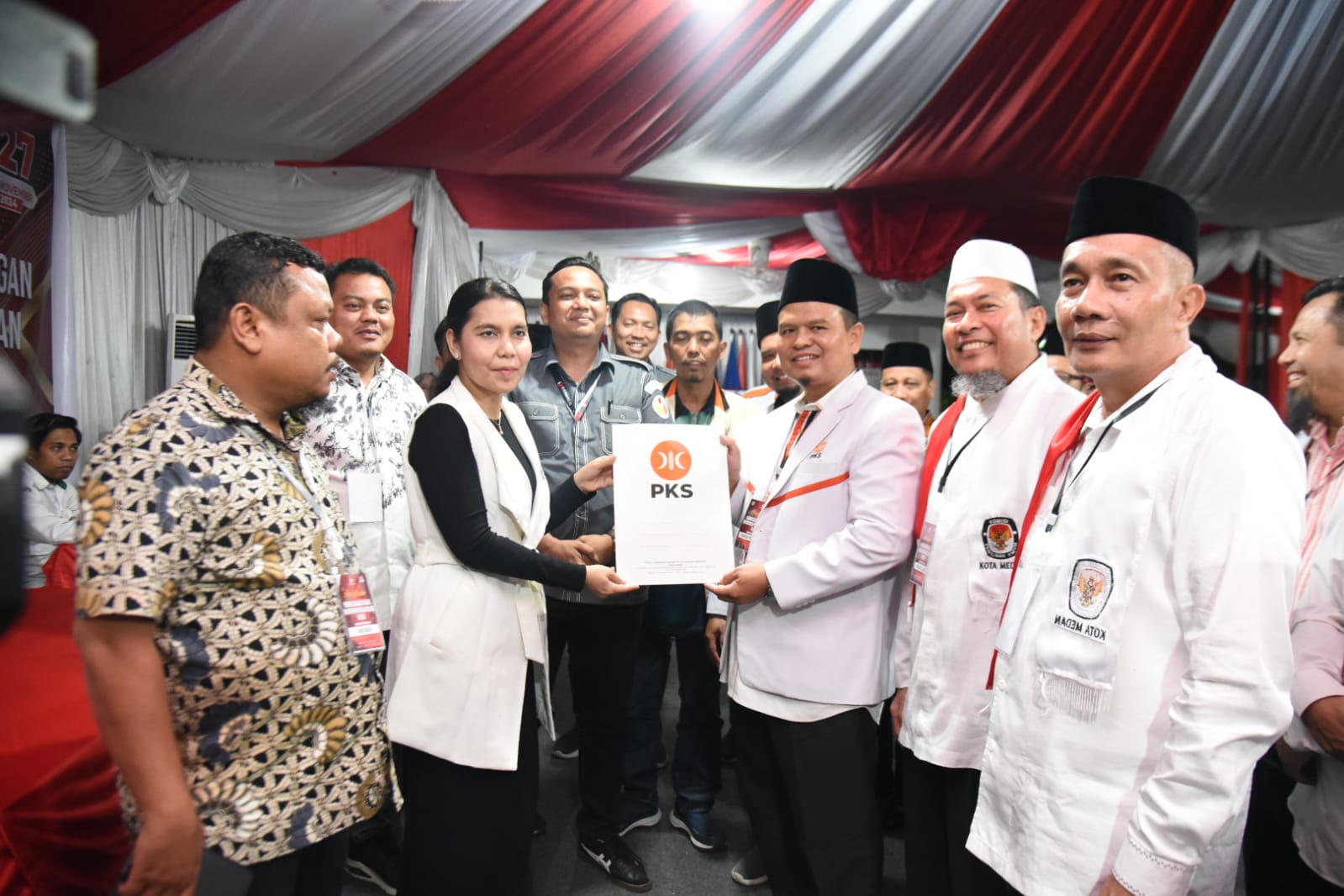 Resmi Mendaftar, Hidayatullah-Yasir Ridho Jadi Poros Ketiga Di Pilkada Kota Medan 2024