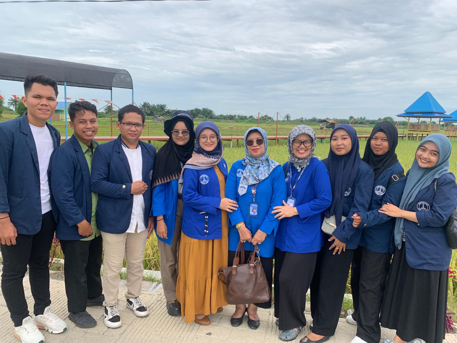 Tim PKM UMA Optimalisasikan Kelembagaan Kearifan Lokal Dan Digitalisasi Promosi Agrowisata Paloh Naga Pantai Labu