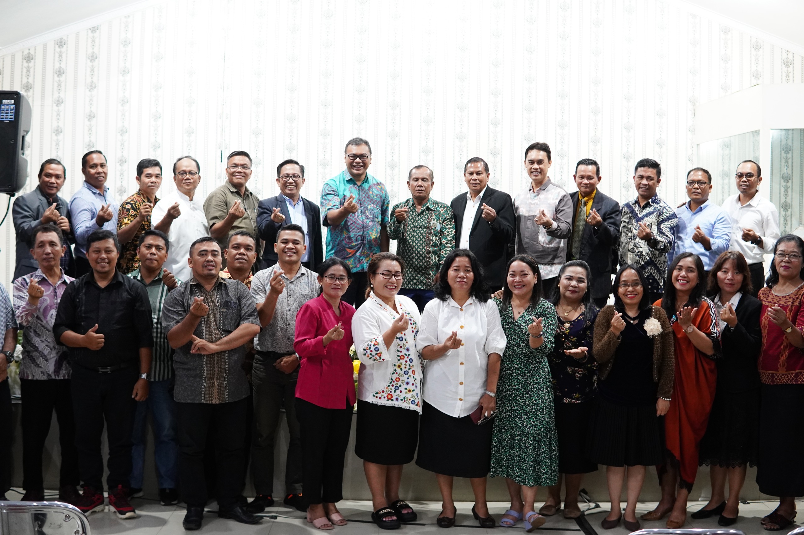 Para Jemaat Gereja Doakan Asri Ludin Tambunan Jadi Bupati Deliserdang