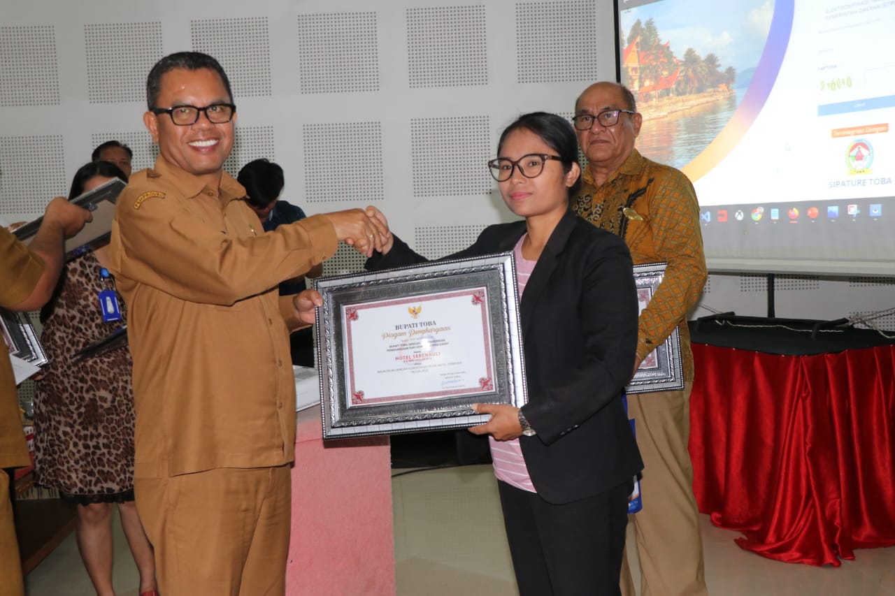 Aplikasi Sipature Toba Mudahkan Warga Bayar Pajak