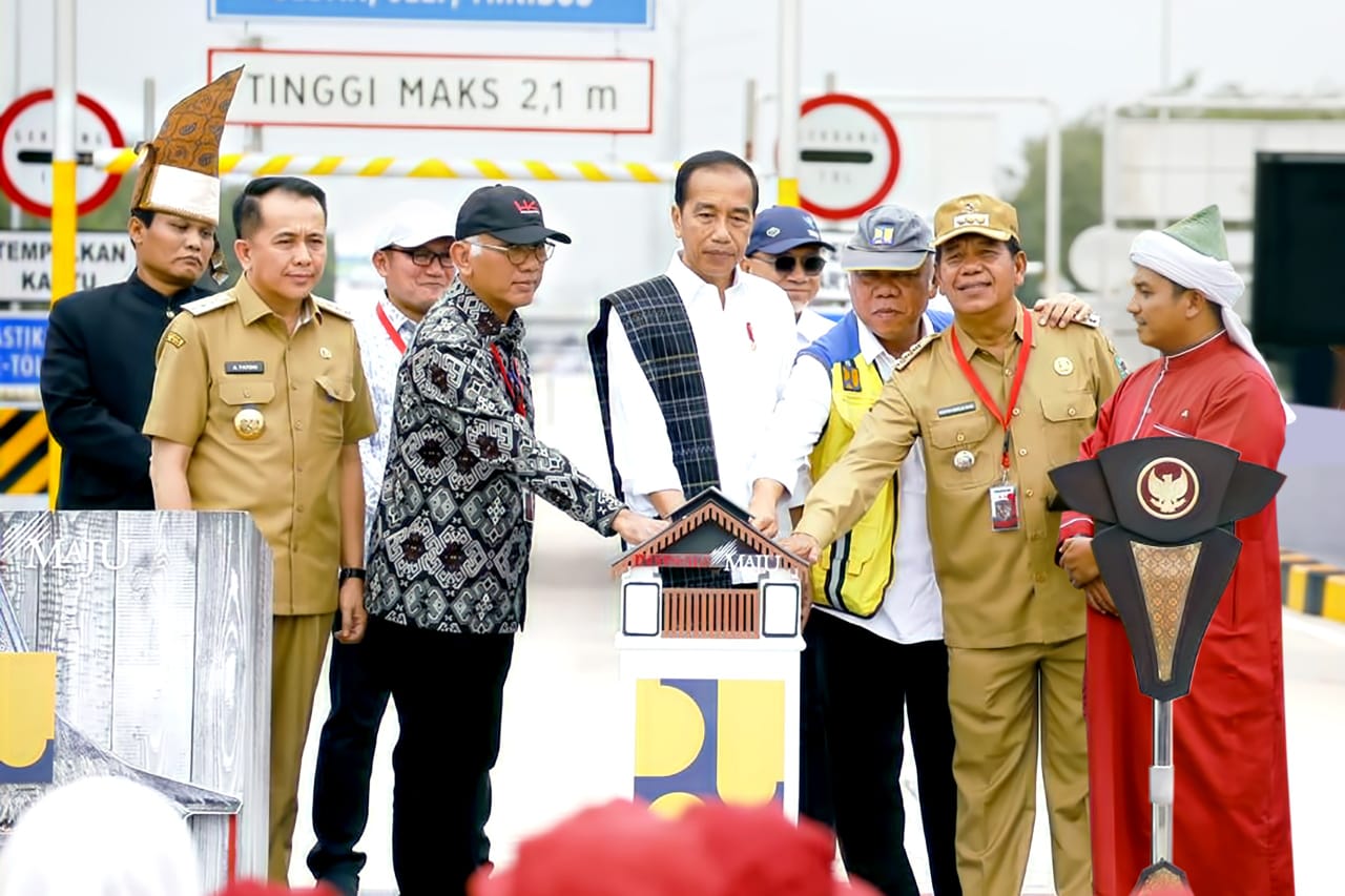 Hadiri Peresmian Tol Sinaksak Oleh Presiden Jokowi, Tuan Guru Batak Sampaikan Rasa Syukur Atas Pembangunan Infrastruktur