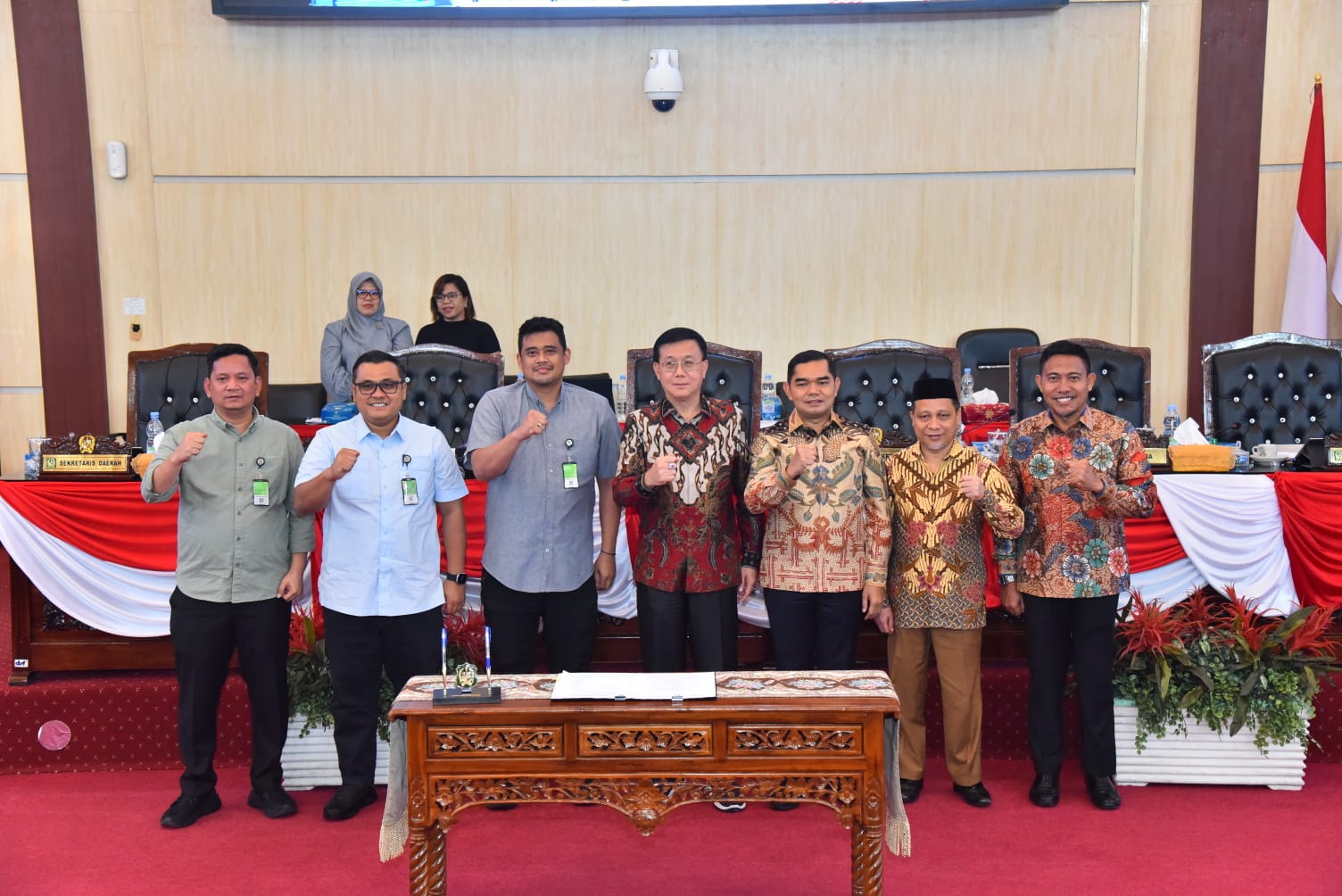 DPRD Medan-Pemko Medan Teken Ranperda R APBD 2025 Rp 7,444 T