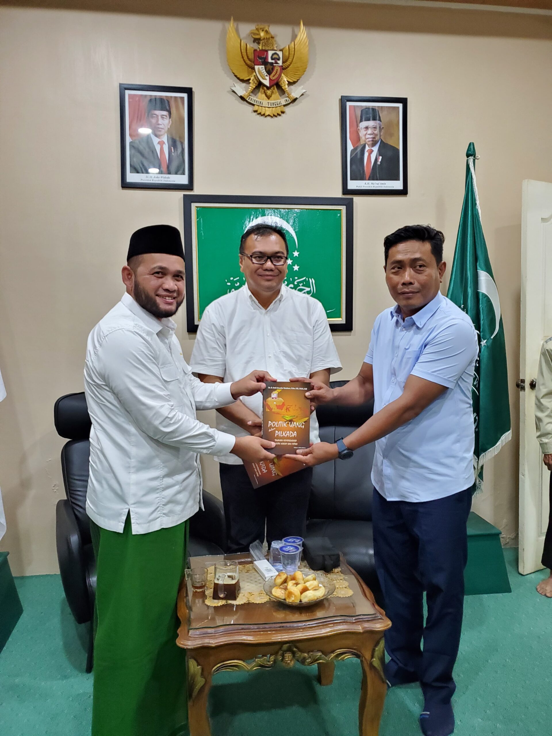 Al Washliyah Sumut Dukung Pasangan Asri Ludin Tambunan-Lom Lom Suwondo