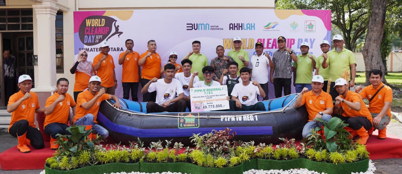 PTPN IV Regional 1 Kolaborasi Dengan Bumantara Team Bersihkan Sungai Babura