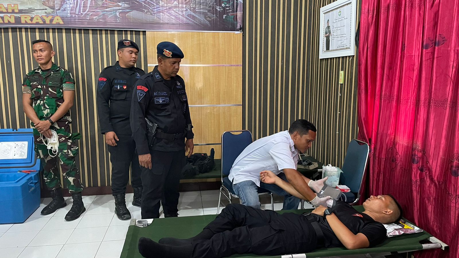 Personel Brimob Dan Bhayangkari Donor Darah