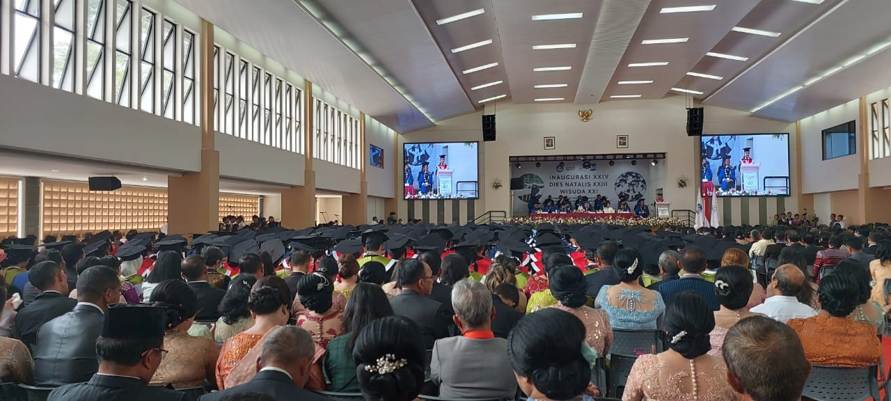 499 Mahasiswa IT Del Ikuti Wisuda Angkatan XXI