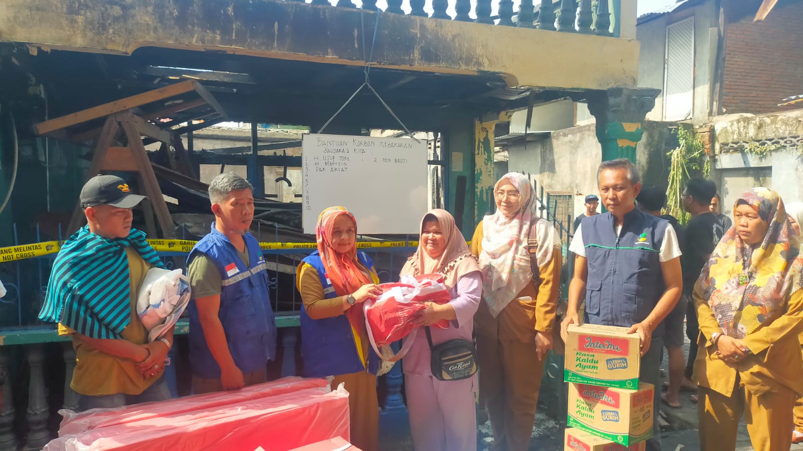 Korban Kebakaran Di Brandan Timur Terima Bantuan