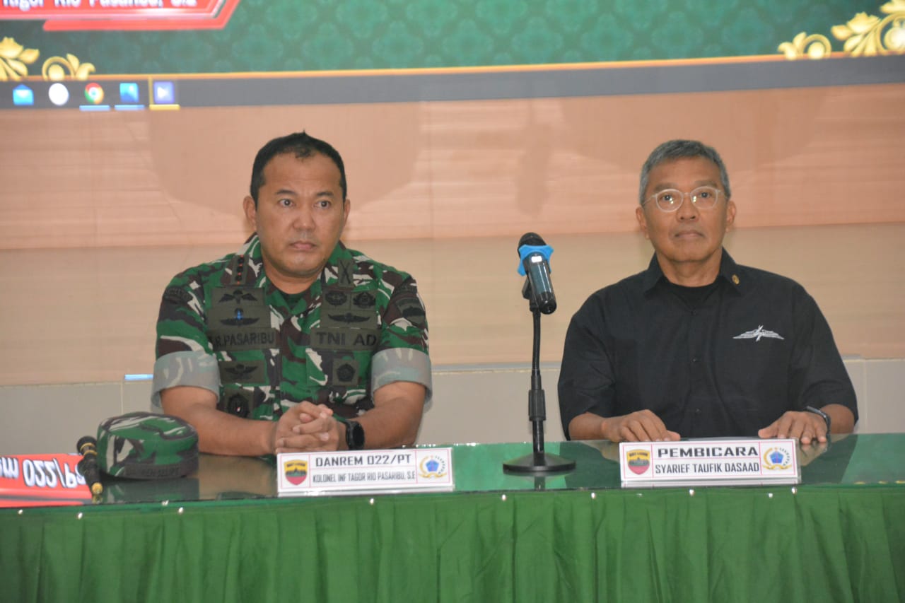 Danrem 022/PT Silaturahmi Dengan Media Dan Gelar Pembekalan Ilmu Fotografi
