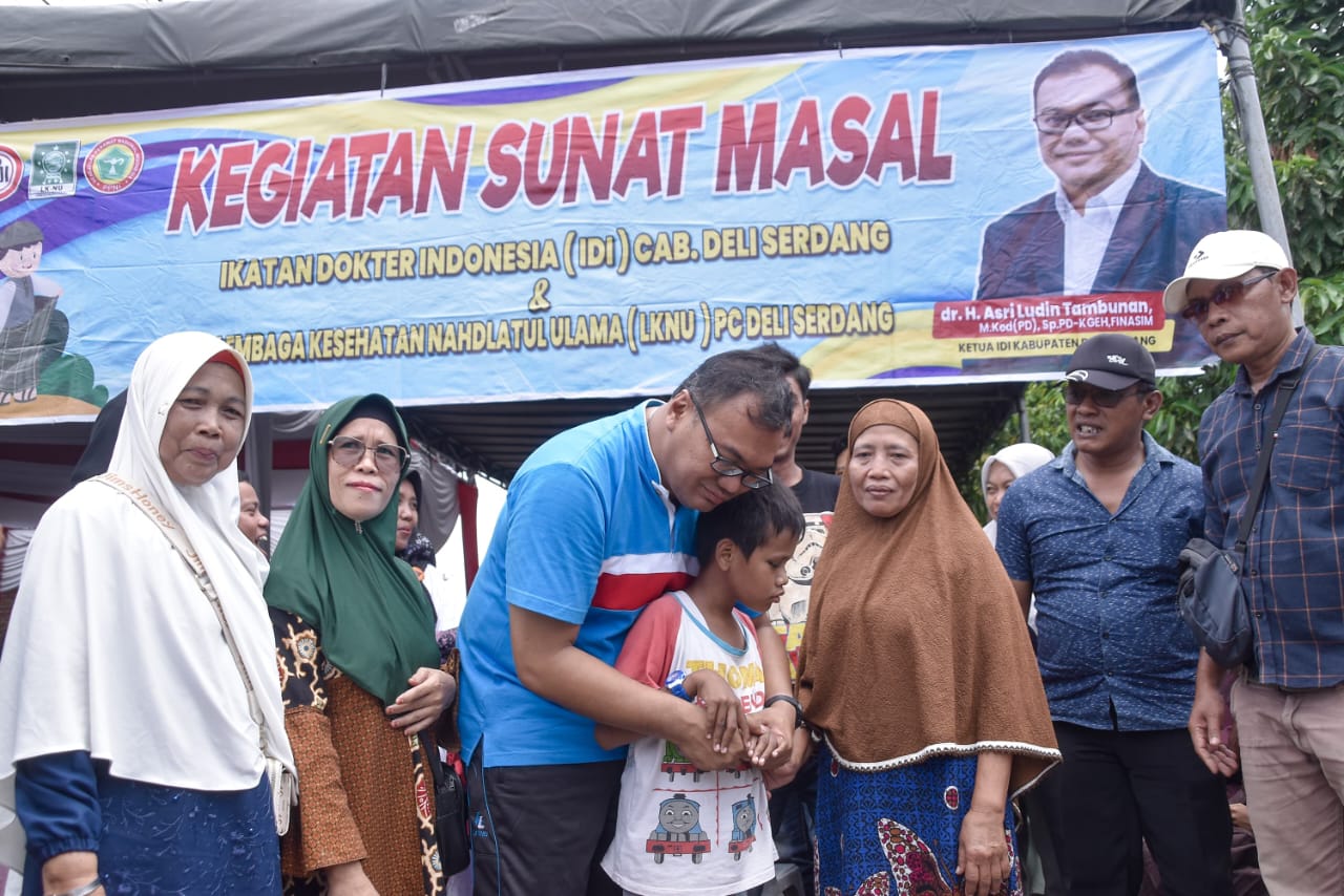 Aktif Laksanakan Baksos, Wujud Kepedulian Asri Ludin Terhadap Masyarakat