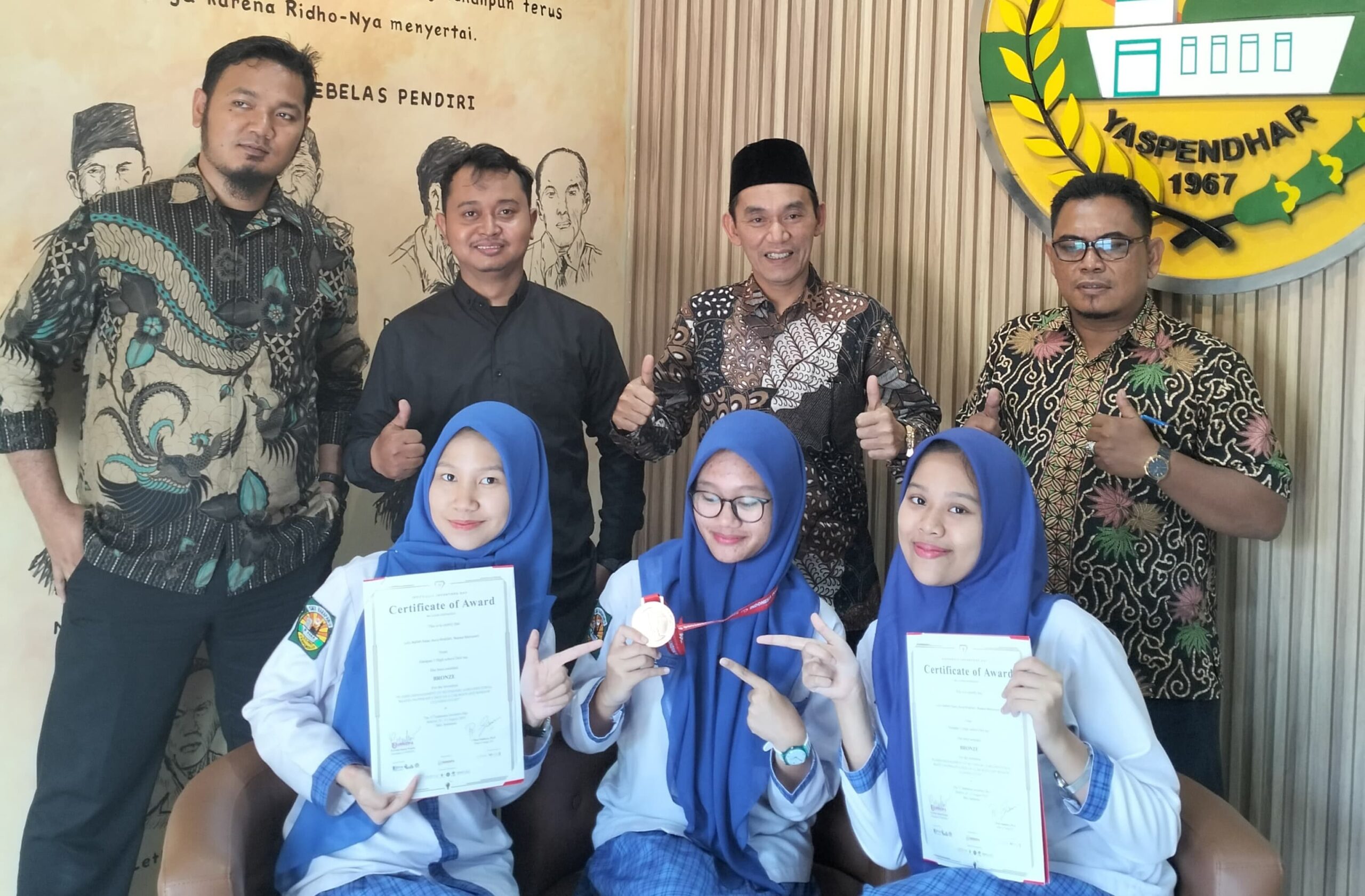 SMA Harapan 3 Delitua Raih Medali Ajang Internasional Indonesia Inventors Day 2024