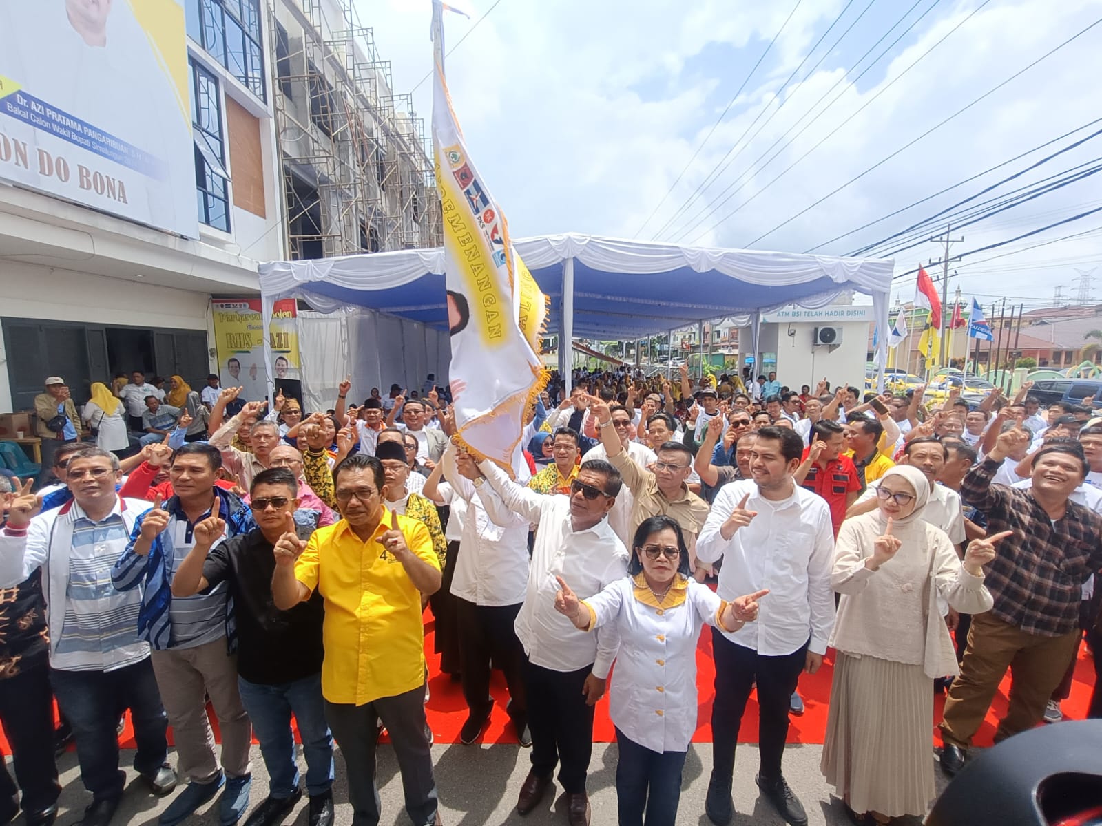Optimis Menang, Ribuan Pendukung Saksikan Peresmian RHS-AZI Center
