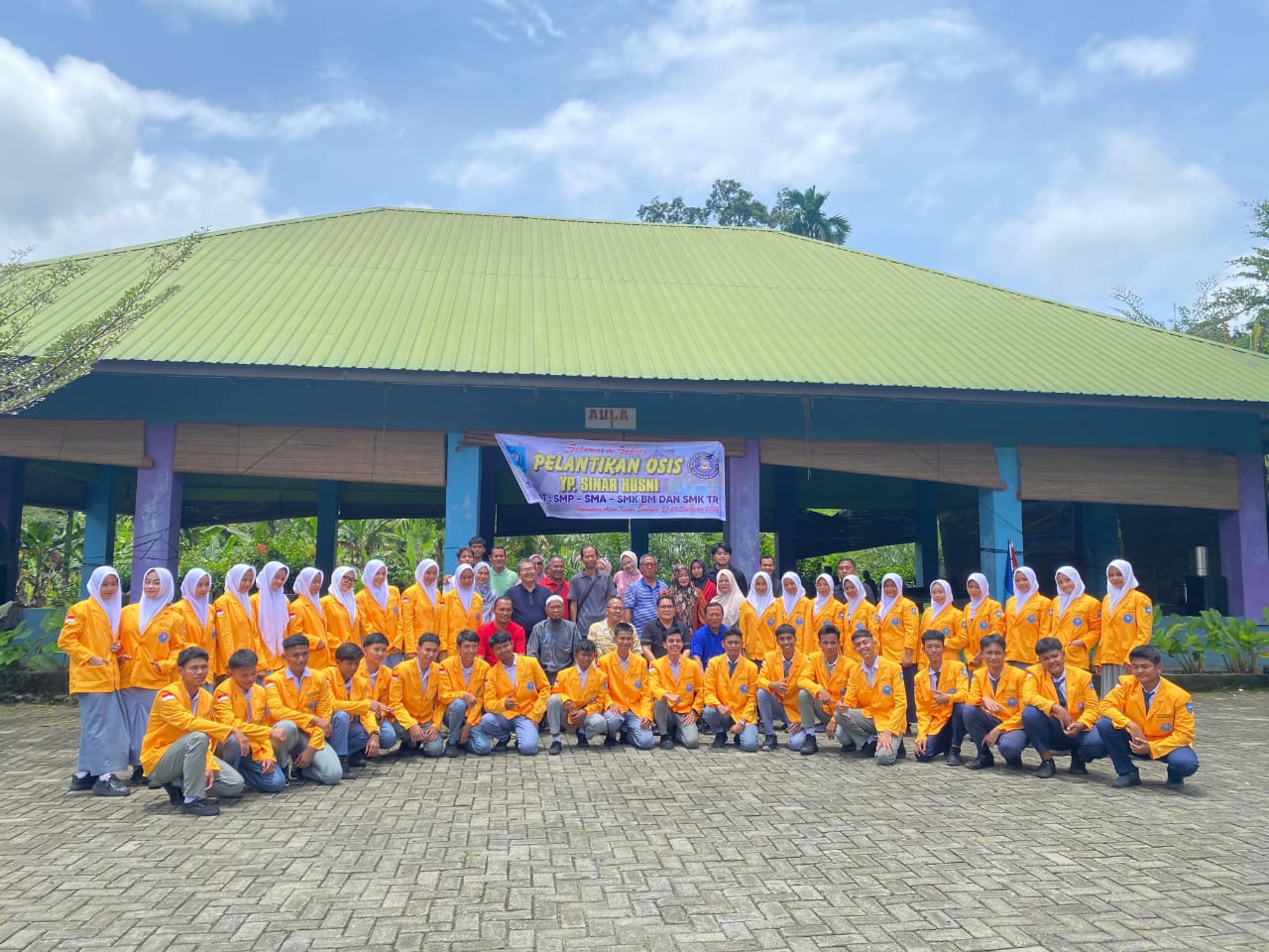 Pelantikan Pengurus OSIS YP Sinar Husni 2024-2025, Jalankan Dengan Penuh Tanggung Jawab