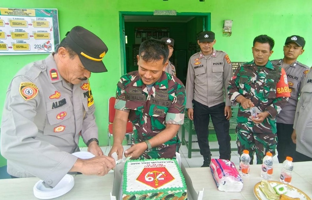 HUT TNI Berlangsung Meriah, Muspika Di Aceh Timur Surprise Ke Koramil