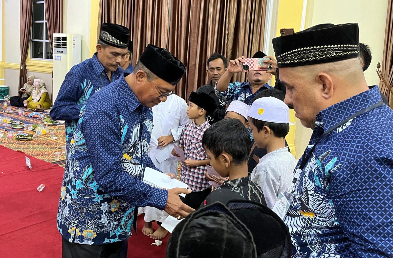 Peringati Maulid Nabi, FK.P70 Santuni Anak Yatim