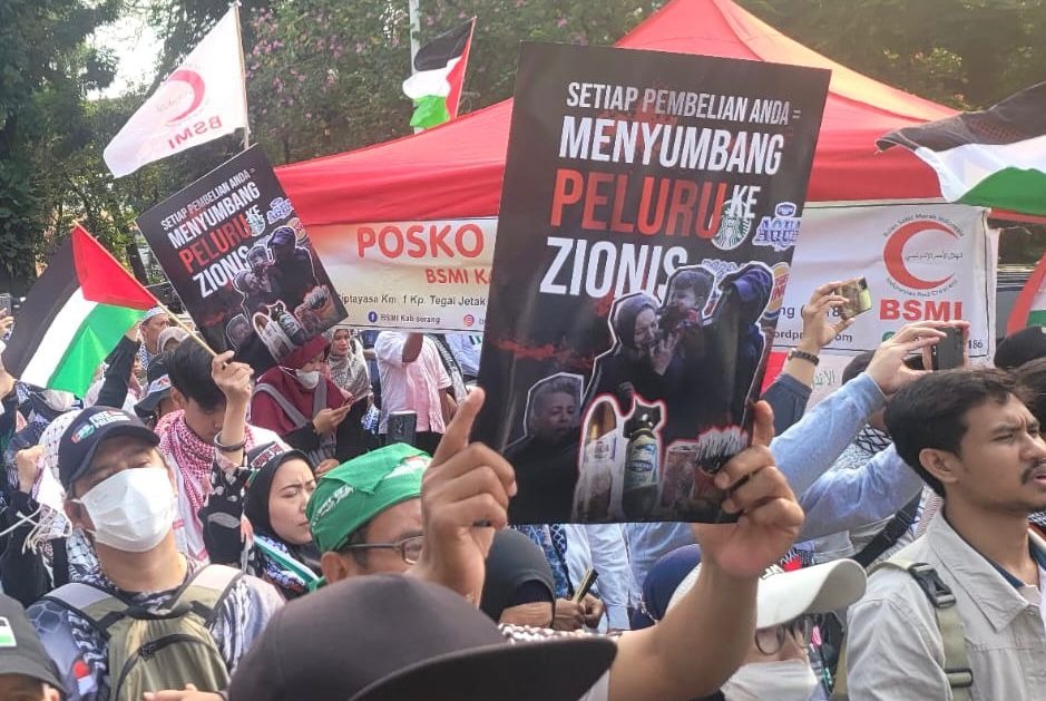Peringatan Satu Tahun Genosida Israel Di Palestina, Viral Gerakan “Lanjutkan Boikot”