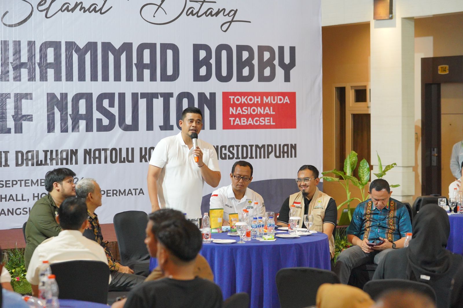 Paparkan Program Kerja Di Hadapan HIPMI Se-Tabagsel, Bobby: Setiap Kegiatan Wajib Ada Pojok UMKM