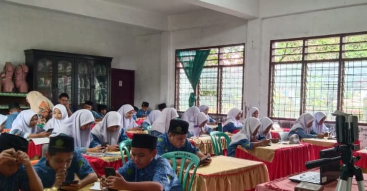 43 Siswa MTs Negeri 1 Padangsidempuan Ikut KOMPAC