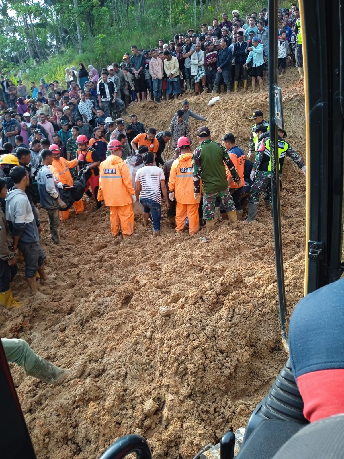 Sekeluarga Meninggal Dunia Tertimbun Longsor Di Aceh Tengah