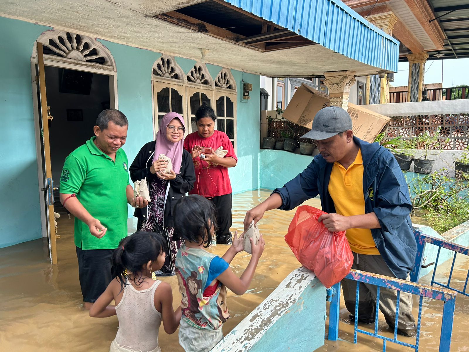 Basyaruddin Kunjungi Beberapa Lokasi Banjir Di Kota Tebingtinggi